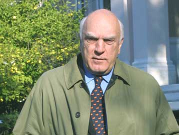 Μέχρι το φθινόπωρο θα κατατεθεί το νομοσχέδιο για το «πόθεν έσχες» των πολιτικών