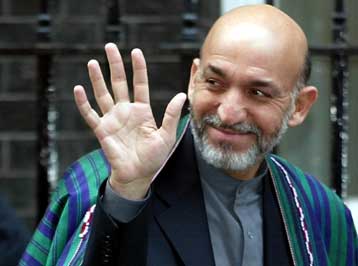 Οι επιδρομές των Αμερικανών κοστίζουν ζωές, δηλώνει ο πρωθυπουργός του Αφγανιστάν