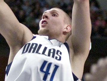 Με Γερμανό «εκτελεστή» οι Μάβερικς 141-140 επί των Πέισερς