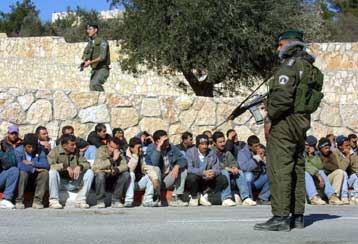 Παλαιστίνιος ζωσμένος με εκρηκτικά συνελήφθη ενώ προσπαθούσε να ανατινάξει λεωφορείο