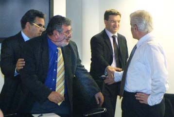 Συνάντηση Ευθυμίου με τους προέδρους των ΤΕΙ για το ζήτημα της αποχής