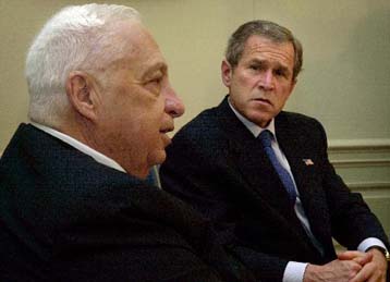 Οι ΗΠΑ θα εξακολουθούν να ασκούν πιέσεις στον Αραφάτ, δηλώνει ο Αμερικανός πρόεδρος