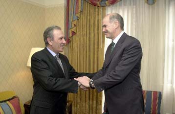 «Κανείς δεν περιμένει θαυματουργές και γρήγορες λύσεις» δηλώνει ο Τούρκος ΥΠΕΞ