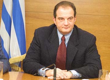 Ευθύνες στην κυβέρνηση για τη διαφθορά στο Δημόσιο καταλόγισε ο Κ.Καραμανλής