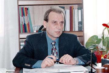 Παραμένει τελικά στη θέση του ο νομάρχης Κιλκίς Θεόδωρος Παραστατίδης