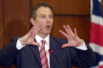 Αντιμέτωπος με σκάνδαλο διαφθοράς ο Τόνι Μπλερ