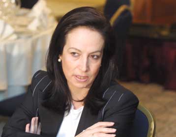 Κοινή κάρτα νοσηλείας στην Ευρώπη προαναγγέλλει η Αννα Διαμαντοπούλου