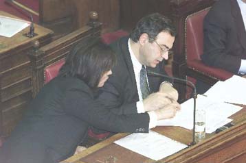 Κατατέθηκε το «πολυνομοσχέδιο» για επιχειρηματικότητα, συγχωνεύσεις, κεφαλαιαγορά