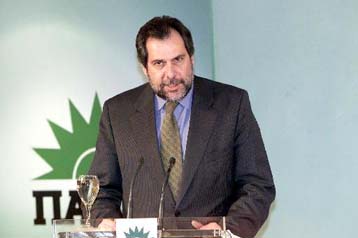 Ο Χρήστος Παπουτσής είναι ο υποψήφιος του ΠΑΣΟΚ για το Δήμο της Αθήνας