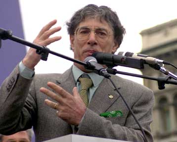 Με αποχώρηση από την κυβέρνηση απειλεί η Λέγκα, εάν δεν εκπροσωπηθεί στο ΔΣ της RAI