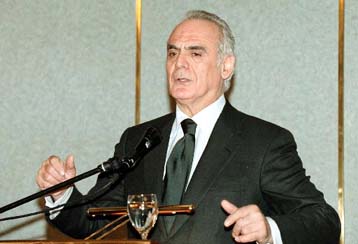 Προς νέα συμφωνία κυρίων για συγκράτηση των τιμών μετά την έξαρση του πληθωρισμού