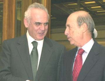 Ενέργεια και πόροι του Γ ΚΠΣ στο επίκεντρο συνάντησης Τσοχατζόπουλου-Σημίτη