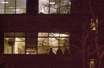 Παραδόθηκε ειρηνικά ο δράστης της απαγωγής στο πανεπιστήμιο των ΗΠΑ