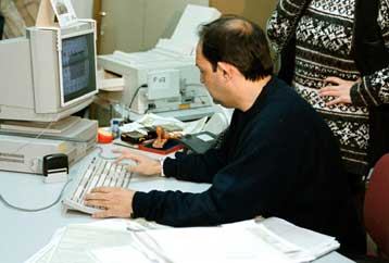 Αποκλεισμένες πολλές ΔΟΥ στη Κρήτη από εμπόρους και βιοτέχνες