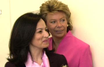 Σε κοινό βιογραφικό σημείωμα (CV) για εργαζόμενους και φοιτητές προσανατολίζεται η ΕΕ