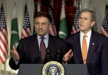 Σε άριστο σημείο οι σχέσεις ΗΠΑ – Πακιστάν, διαπιστώνει ο Μουσαράφ στην Ουάσινγκτον