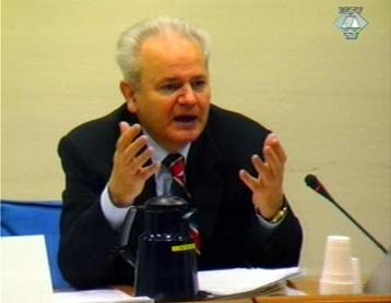 Ψεύδεται το ΝΑΤΟ για το Κόσοβο, δηλώνει ο Μιλόσεβιτς