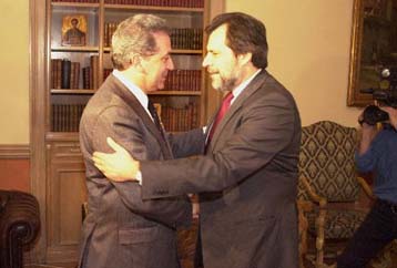 Συνάντηση Παπουτσή – Αβραμόπουλου στο Δημαρχιακό Μέγαρο Αθηνών