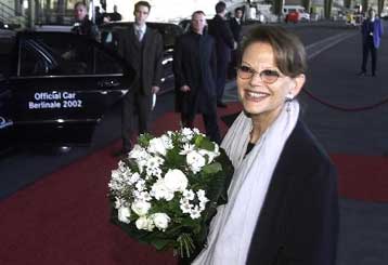 Η Μπερλινάλε τίμησε την Κλαούντια Καρντινάλε με τη Χρυσή Αρκτο