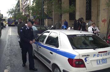 Επεισόδιο με πρωταγωνιστή αστυνομικό τη νύχτα στις Τζιτζιφιές