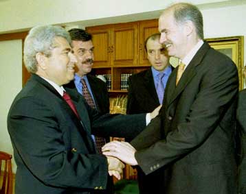 Απαισιόδοξος ο Χριστόφιας για το Κυπριακό στη συνάντησή του με τον ΥΠΕΞ