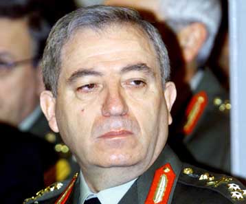 Τελετή παράδοσης-παραλαβής την Παρασκευή των καθηκόντων του αρχηγού ΓΕΕΘΑ