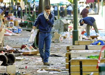 Επίθεση αυτοκτονίας με τουλάχιστον τρεις νεκρούς σε εβραϊκό οικισμό της Δυτικής Όχθης