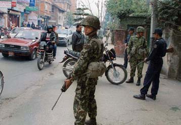 Στους 127 οι νεκροί από τις επιθέσεις των μαοϊστών ανταρτών στο Νεπάλ