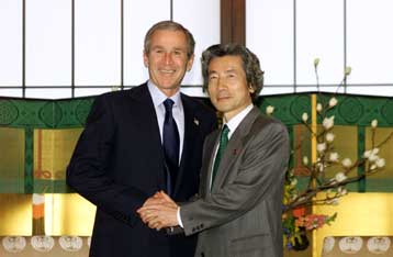 Τη μεταρρυθμιστική πολιτική του Κοϊζούμι επαίνεσε ο Μπους στο Τόκιο