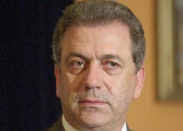 Ανοιχτός σε συνεργασίες, αλλά μετά τις εκλογές, δηλώνει ο Δ.Αβραμόπουλος