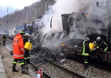 Τουλάχιστον 373 νεκροί από πυρκαγιά σε αμαξοστοιχία στην Αίγυπτο
