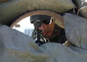 Στροφή της ισραηλινής πολιτικής έναντι των Παλαιστινίων, την ώρα της έξαρσης της βίας