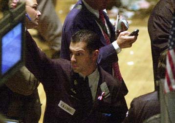 Συνεχίζεται η πτώση του Nasdaq, υψηλότερα ο Dow Jones στο άνοιγμα της Πέμπτης