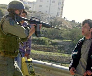 Με τη στρατηγική ασχολούνται Ισραηλινοί και Παλαιστίνιοι, ενώ τα θύματα αυξάνονται