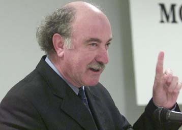 Κανένα νησί των Δωδεκανήσων χωρίς θαλάσσια συγκοινωνία το 2002, τόνισε ο Ανωμερίτης