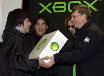 Κυκλοφόρησε τo Microsoft Xbox στη χώρα του PlayStation 2 και του GameCube