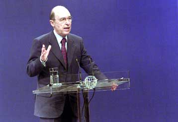 Για στρατηγικές που θυμίζουν πολιτικές εκτροπές, μίλησε ο πρωθυπουργός από την Έδεσσα