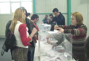 Ριζική αναδιάρθρωση του πολιτικού συστήματος φέρνει ο νέος εκλογικός νόμος