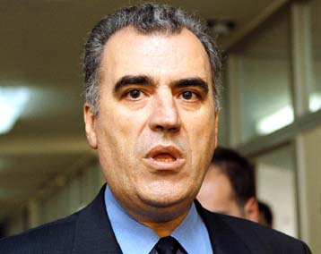 Συντάξεις με πριμ για όσους δουλεύουν περισσότερα χρόνια μελετά η κυβέρνηση