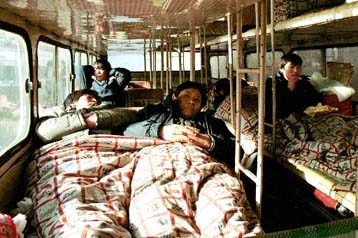 Δεκάδες νεκροί σε ανατροπή λεωφορείου στην κεντρική Κίνα