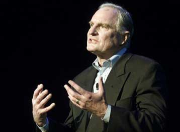 «Μια χαρά τα πάνε ο νόμος του Μουρ και το Internet» σύμφωνα με την Intel