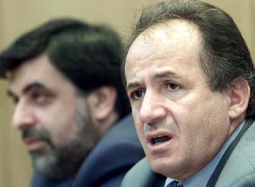 Αντιρρήσεις από ΓΣΕΕ, ΑΔΕΔΥ στην είσοδο ιδιωτικών εταιρειών στην κοινωνική ασφάλιση