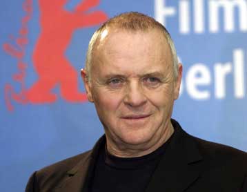 Μαθήματα υποκριτικής από τον Αντονι Χόπκινς έναντι ενός φλυτζανιού καφέ