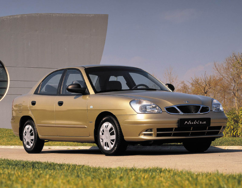 Το Daewoo Nubira εξοικειώνεται με το ευρώ