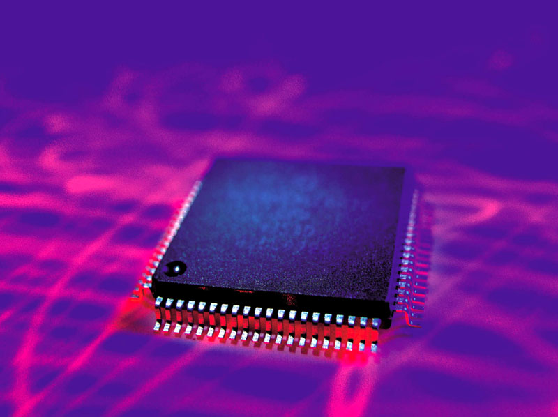 Η Volvo διαψεύδει για επικίνδυνα ηλεκτρομαγνητικά πεδία στα S60, V70 και S80