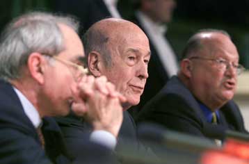 Ιταλικός ευρωσκεπτικισμός την πρώτη ημέρα εργασιών της Συντακτικής Συνέλευσης