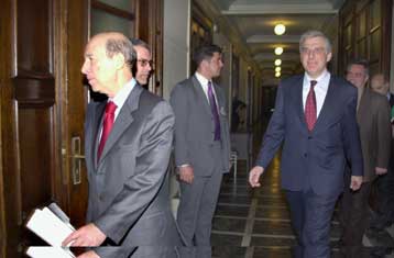 Το εξοπλιστικό πρόγραμμα των Ενόπλων Δυνάμεων επί τάπητος στη συνεδρίαση του ΚΥΣΕΑ