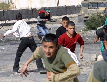 Τέλος στις συνομιλίες, λόγω των επιθέσεων στους οικισμούς, βάζουν οι Παλαιστίνιοι