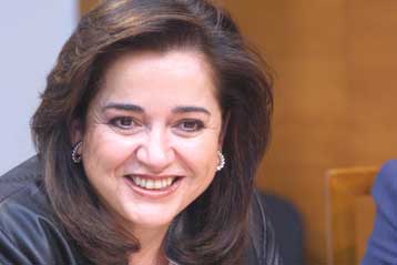 Δήμαρχο τετραετίας χρειάζεται η Αθήνα, τονίζει η Ντόρα Μπακογιάννη