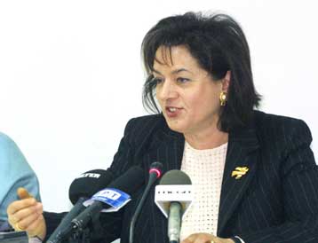 Διάλογο εφ όλης της με την Αριστερά ζητά η Βάσω Παπανδρέου